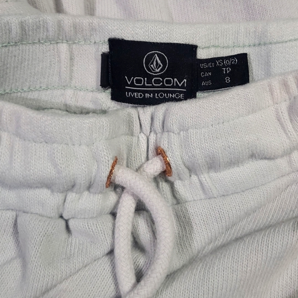 Volcom lived in lounge
